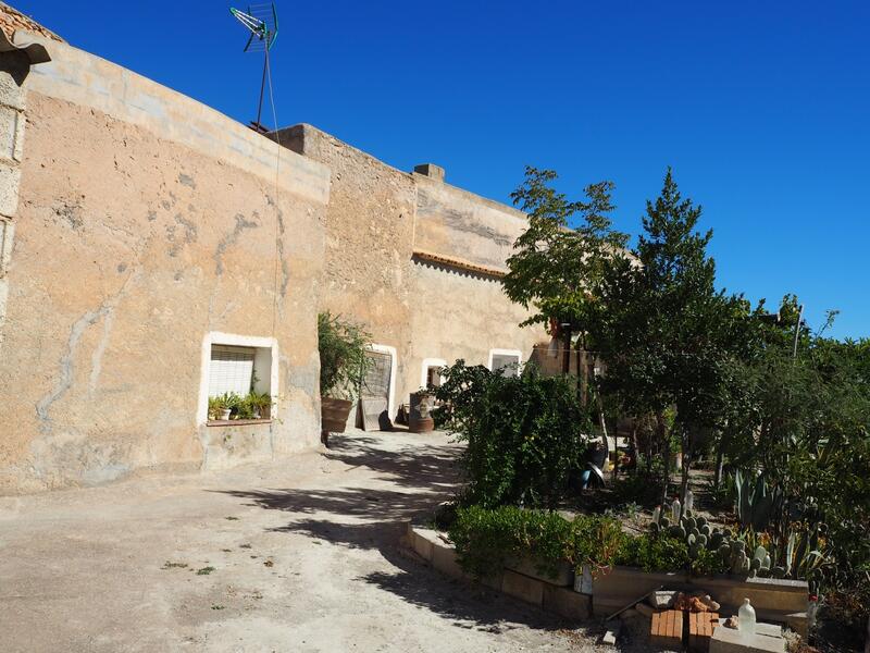 Cave House for sale in Benamaurel, Granada