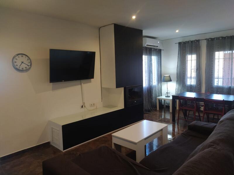 4 bedroom Townhouse for sale