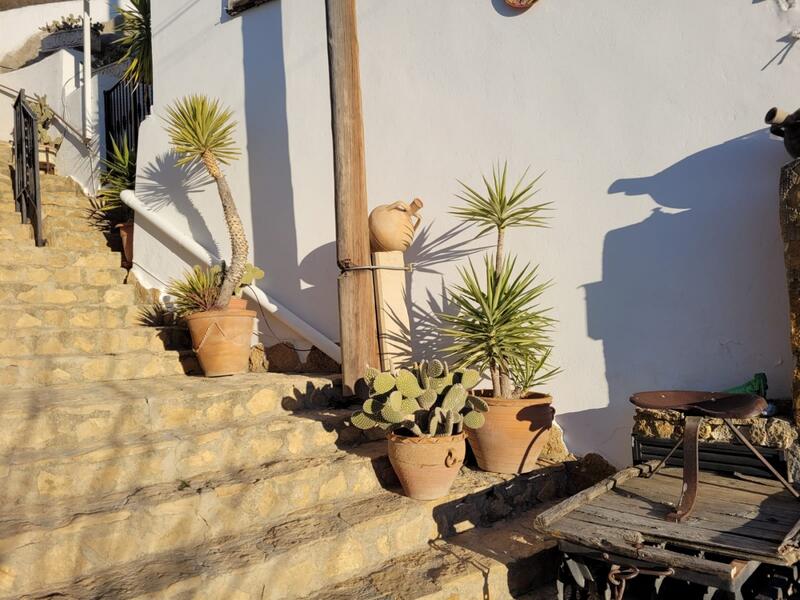 2 bedroom Townhouse for sale