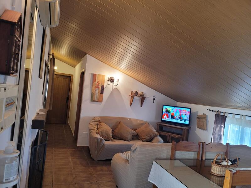 2 bedroom Townhouse for sale