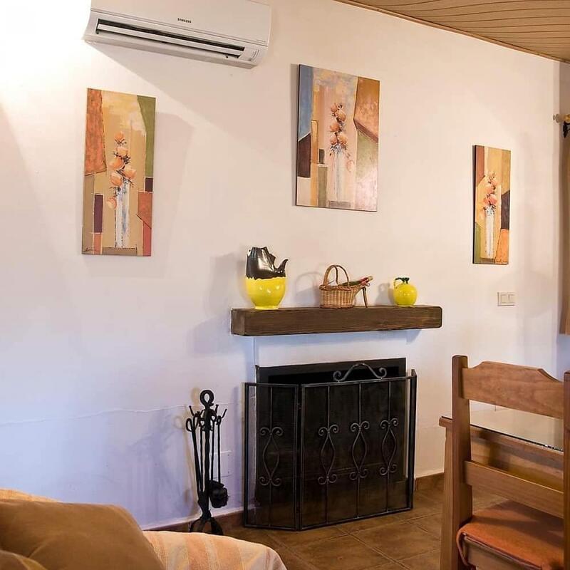 2 bedroom Townhouse for sale