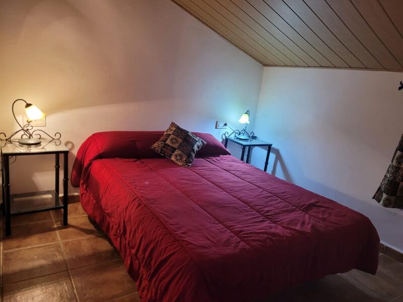 2 bedroom Townhouse for sale