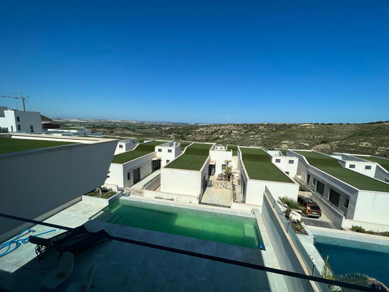 5 bedroom Villa for sale