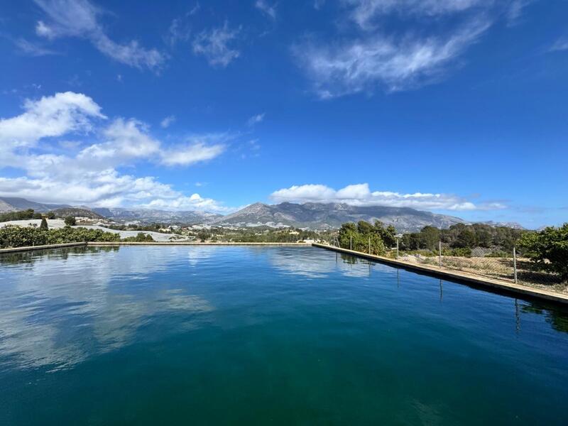 6 Cuarto Casa de Campo en venta