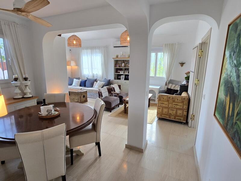 3 bedroom Villa for sale