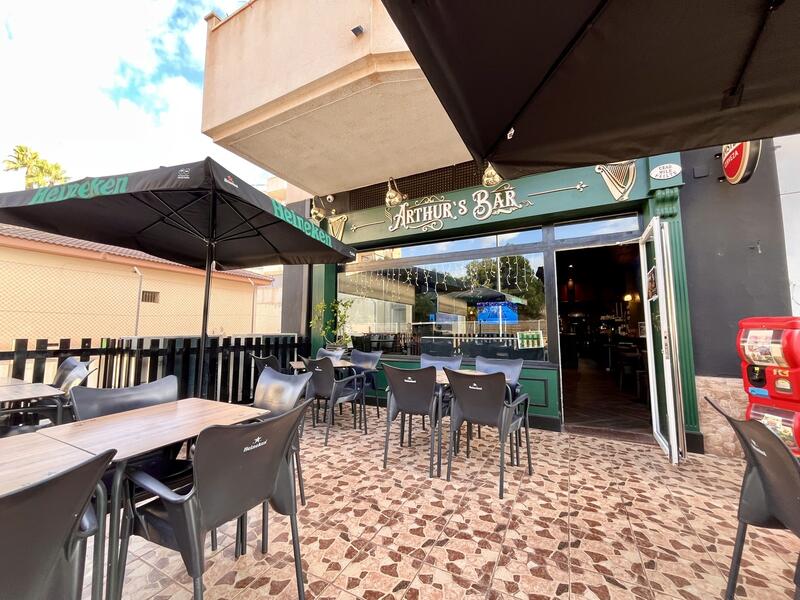 Local Comercial en venta en La Zenia, Alicante