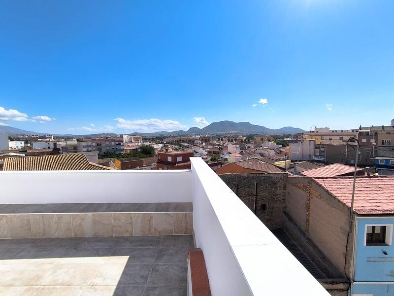 3 bedroom Apartment for sale