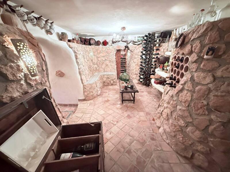 5 bedroom Villa for sale