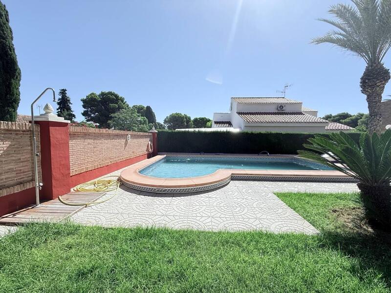 5 bedroom Villa for sale
