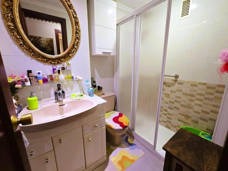 2 slaapkamer Appartement Te koop