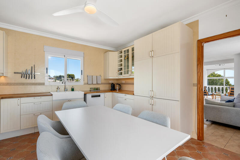 4 Cuarto Villa en venta