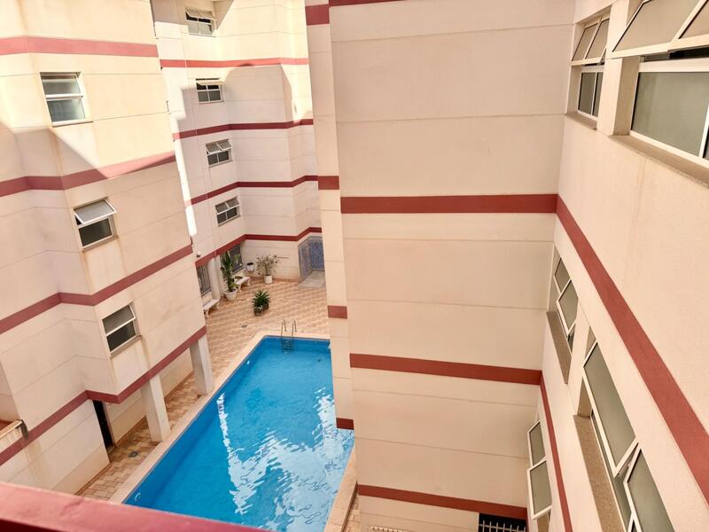 Appartement zu verkaufen in Torrevieja, Alicante