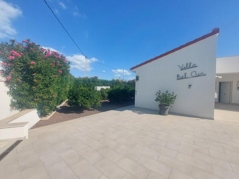 Villa til salg i Albir, Alicante