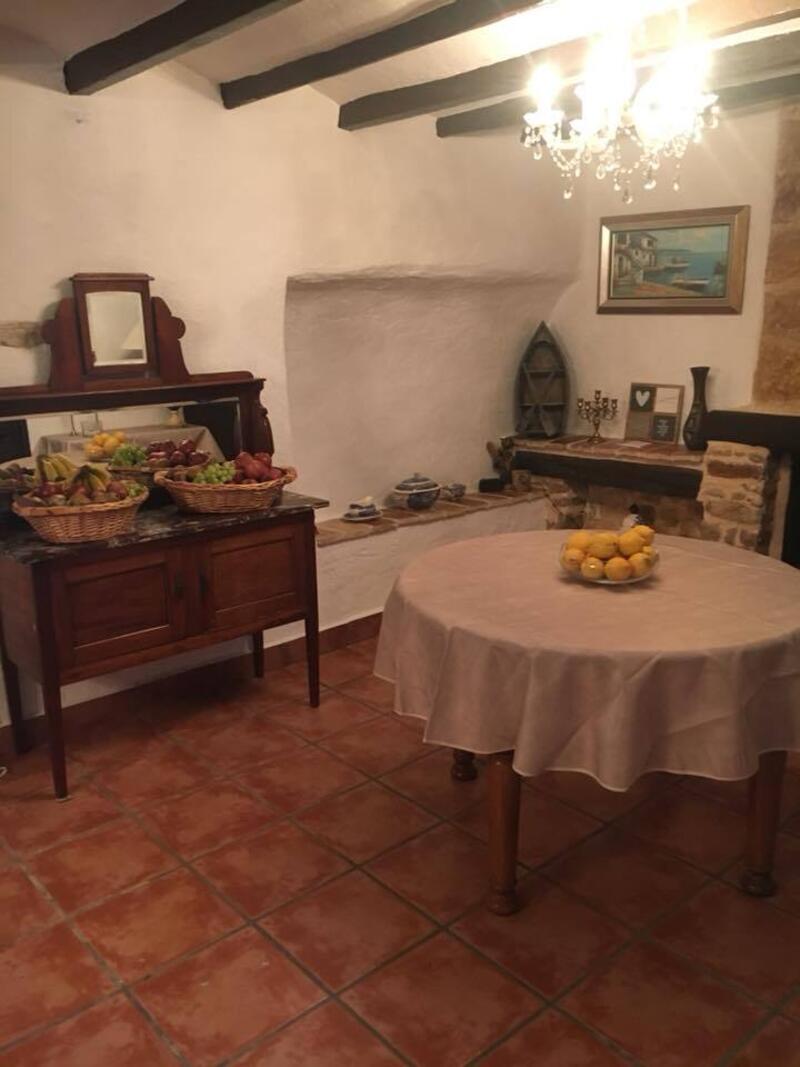 8 Cuarto Casa de Campo en venta