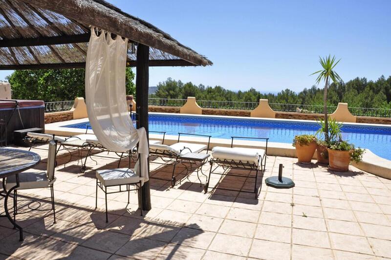 8 Cuarto Casa de Campo en venta