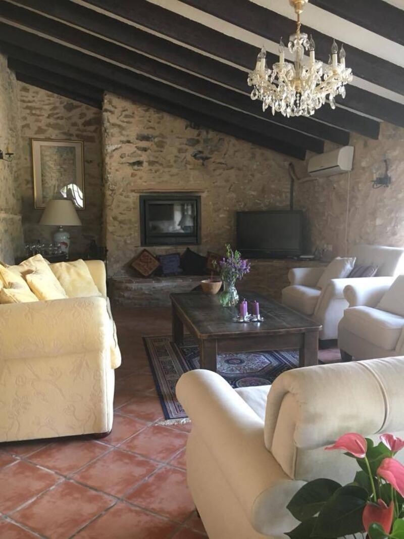 8 Cuarto Casa de Campo en venta