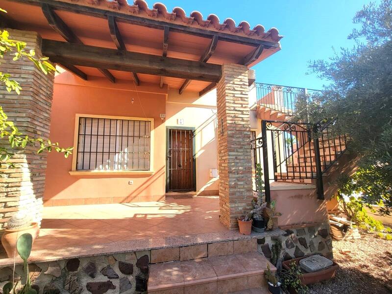 городская тюрьма продается в Torrevieja, Alicante