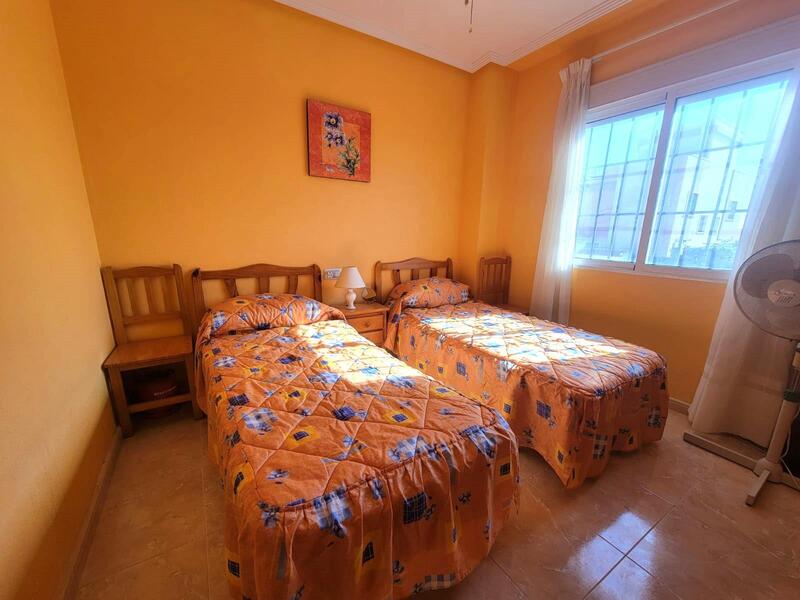 2 спальная комната городская тюрьма продается