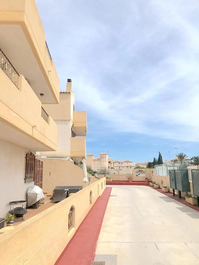 3 Schlafzimmer Stadthaus zu verkaufen