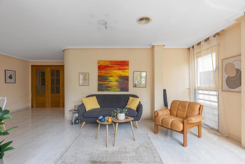 3 sovrum Lägenhet till salu