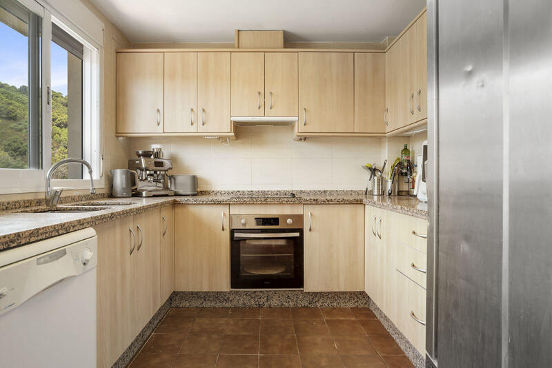3 slaapkamer Gezinswoning Te koop