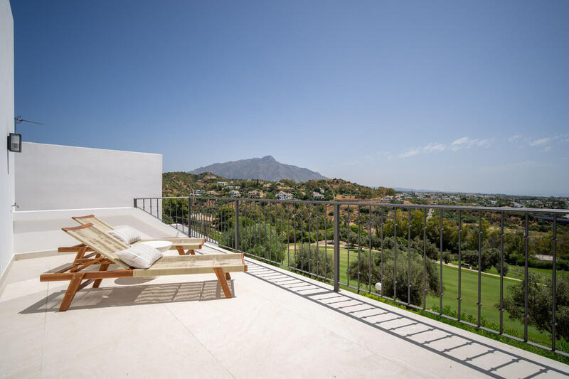 Radhus till salu i La Quinta, Málaga