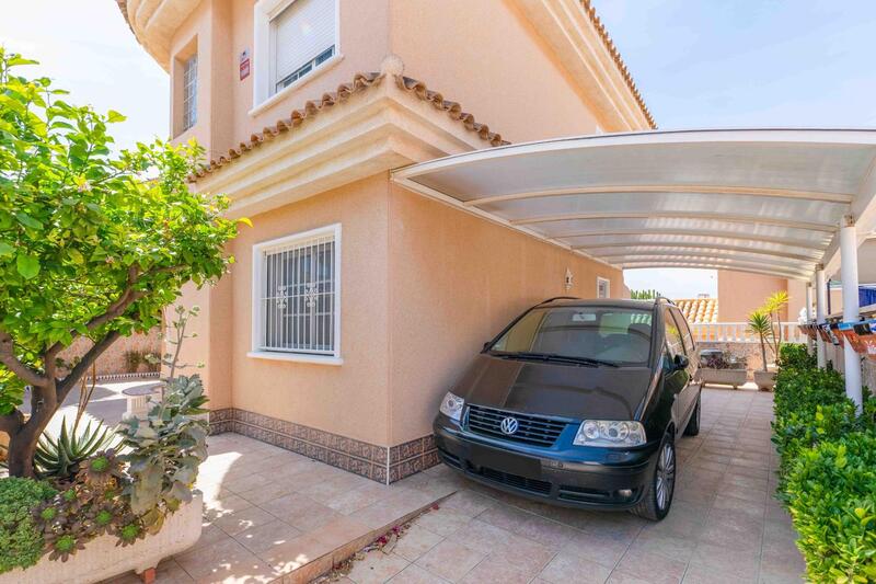 Villa for sale in Orihuela Costa, Alicante