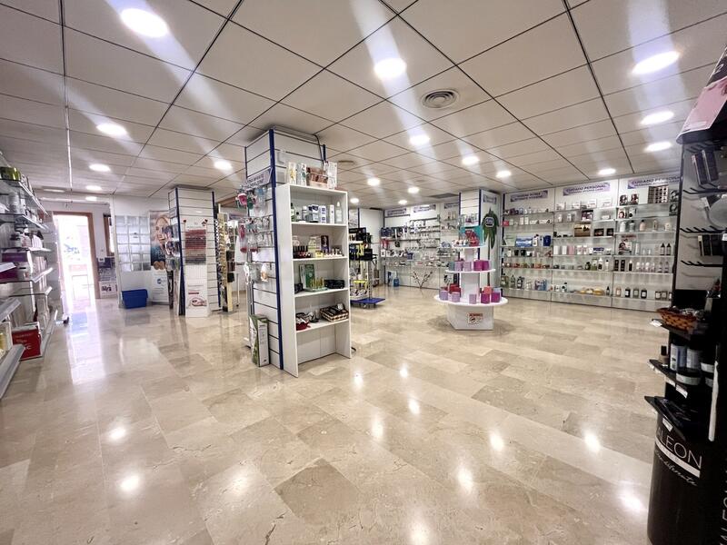 Local Commercial à vendre