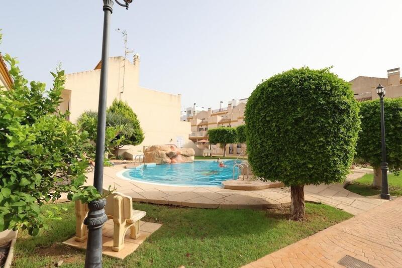 Villa en venta en Orihuela Costa, Alicante
