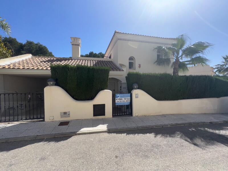5 Cuarto Villa en venta