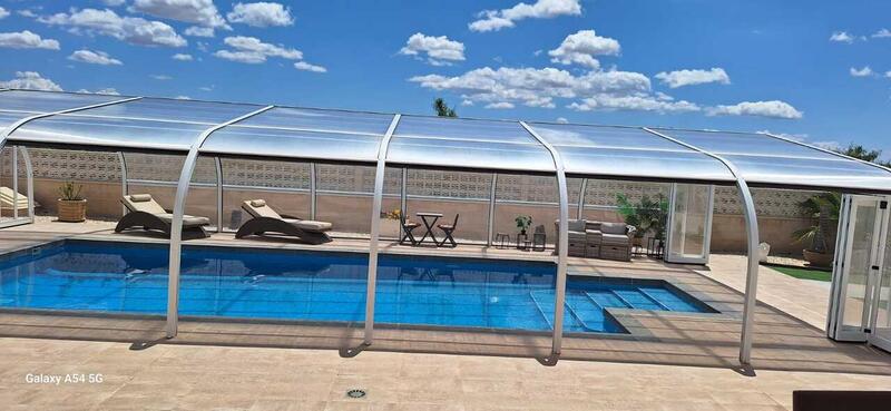 4 Cuarto Villa en venta