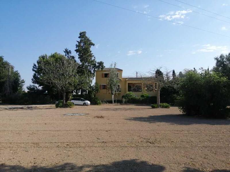 Villa en venta en Daya Nueva, Alicante