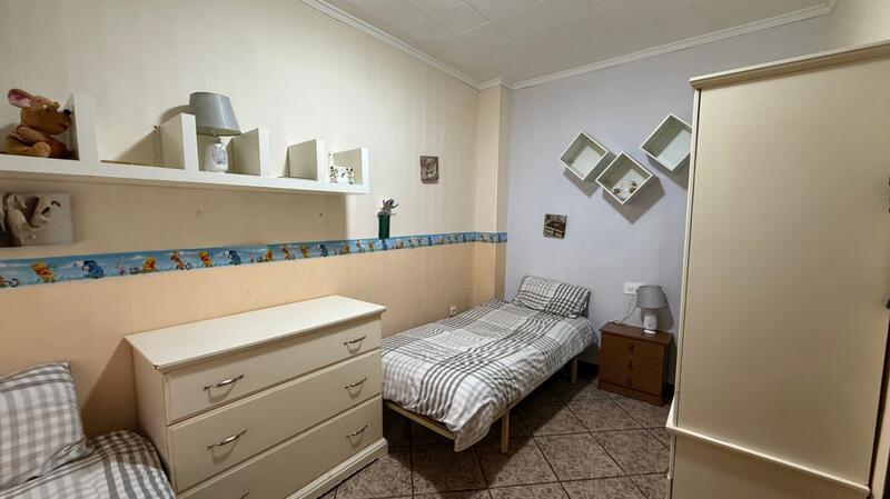 4 bedroom Townhouse for sale
