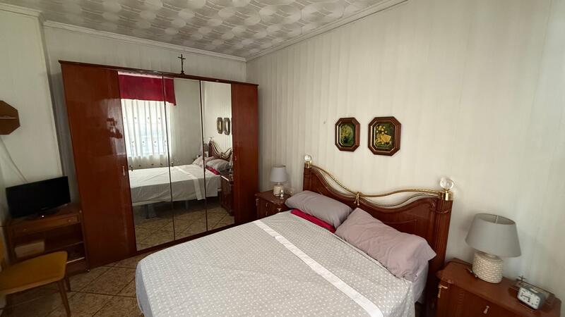 4 bedroom Townhouse for sale