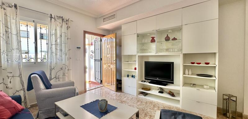 2 bedroom Townhouse for sale