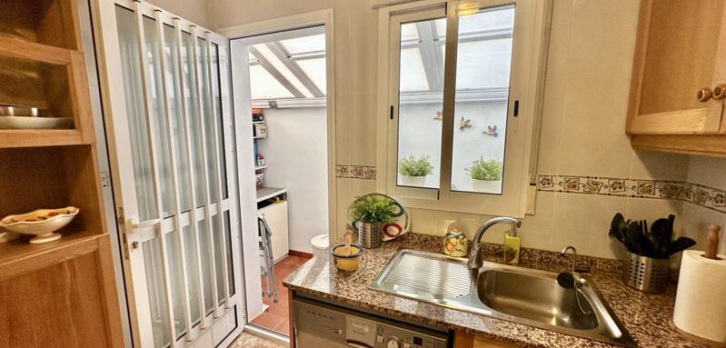 2 bedroom Townhouse for sale