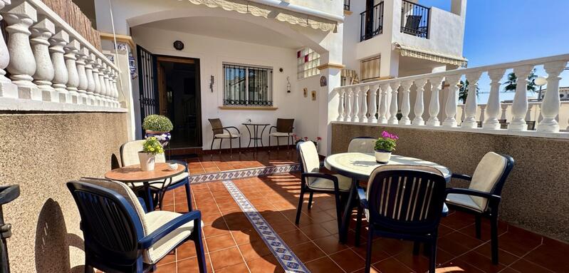 2 bedroom Townhouse for sale