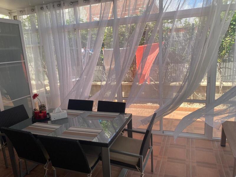 2 Schlafzimmer Stadthaus zu verkaufen