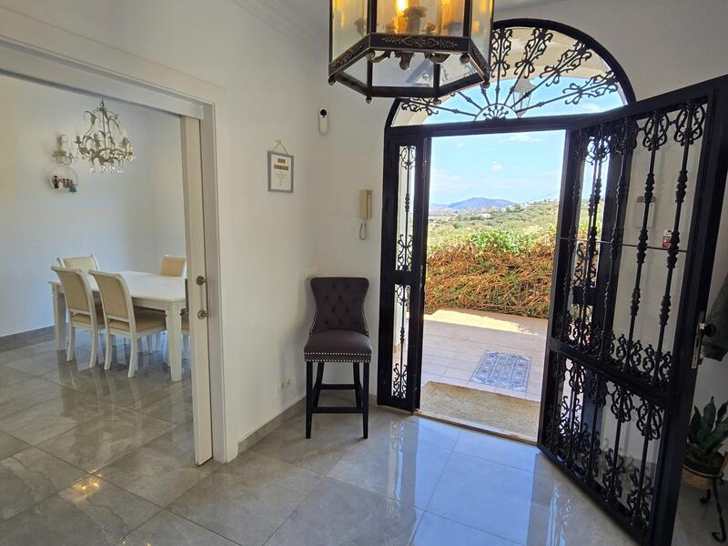 4 Cuarto Villa en venta