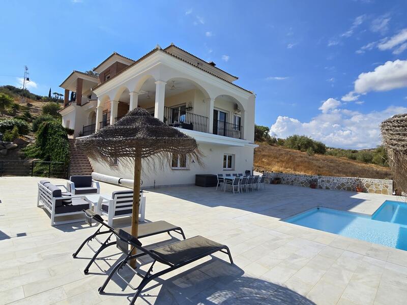 4 Cuarto Villa en venta