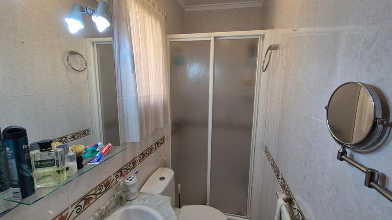 5 bedroom Country House for sale