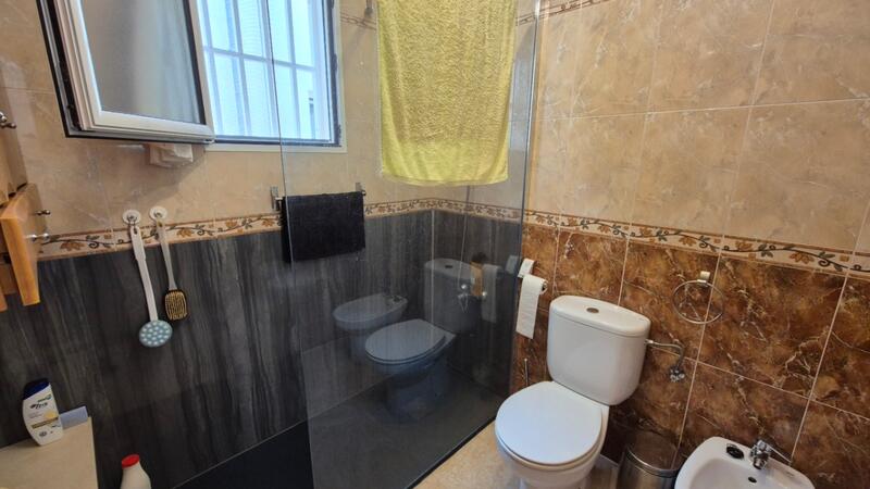 5 bedroom Country House for sale