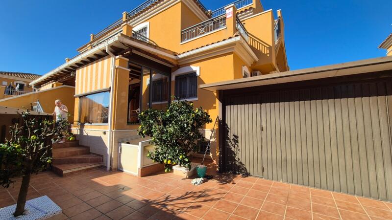 5 bedroom Country House for sale