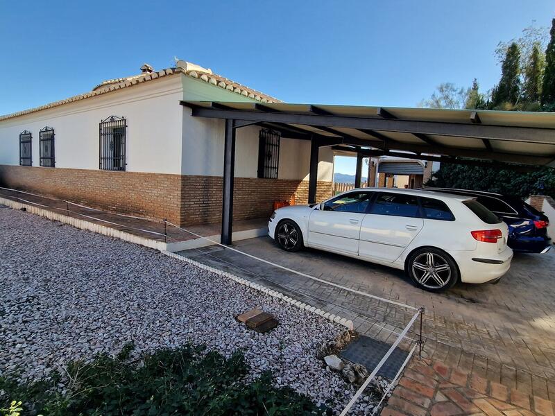 6 bedroom Villa for sale