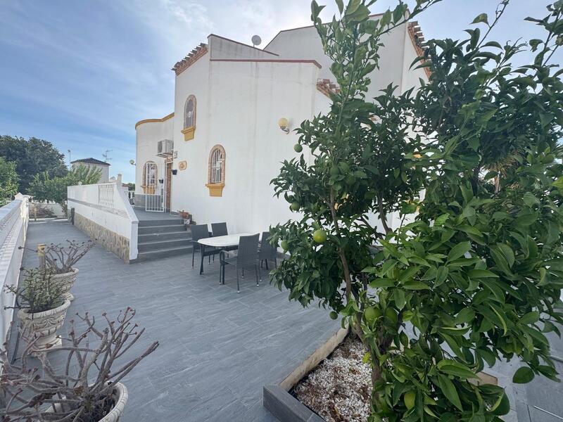 3 bedroom Villa for sale
