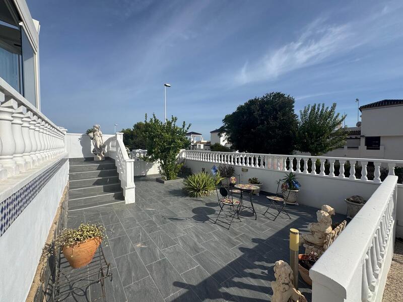 3 bedroom Villa for sale