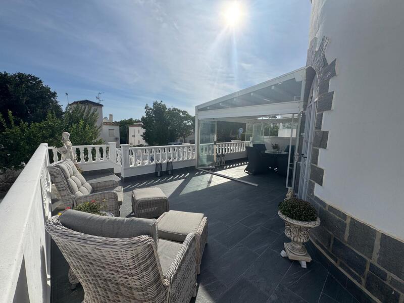 3 bedroom Villa for sale