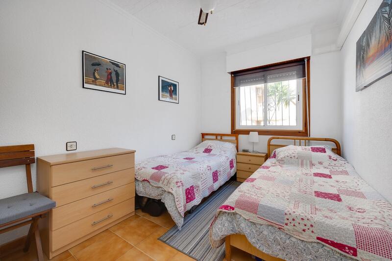2 bedroom Townhouse for sale