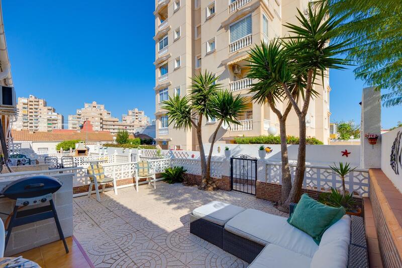 2 bedroom Townhouse for sale