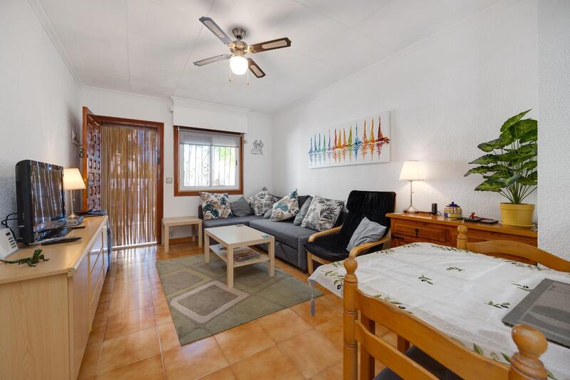2 bedroom Townhouse for sale